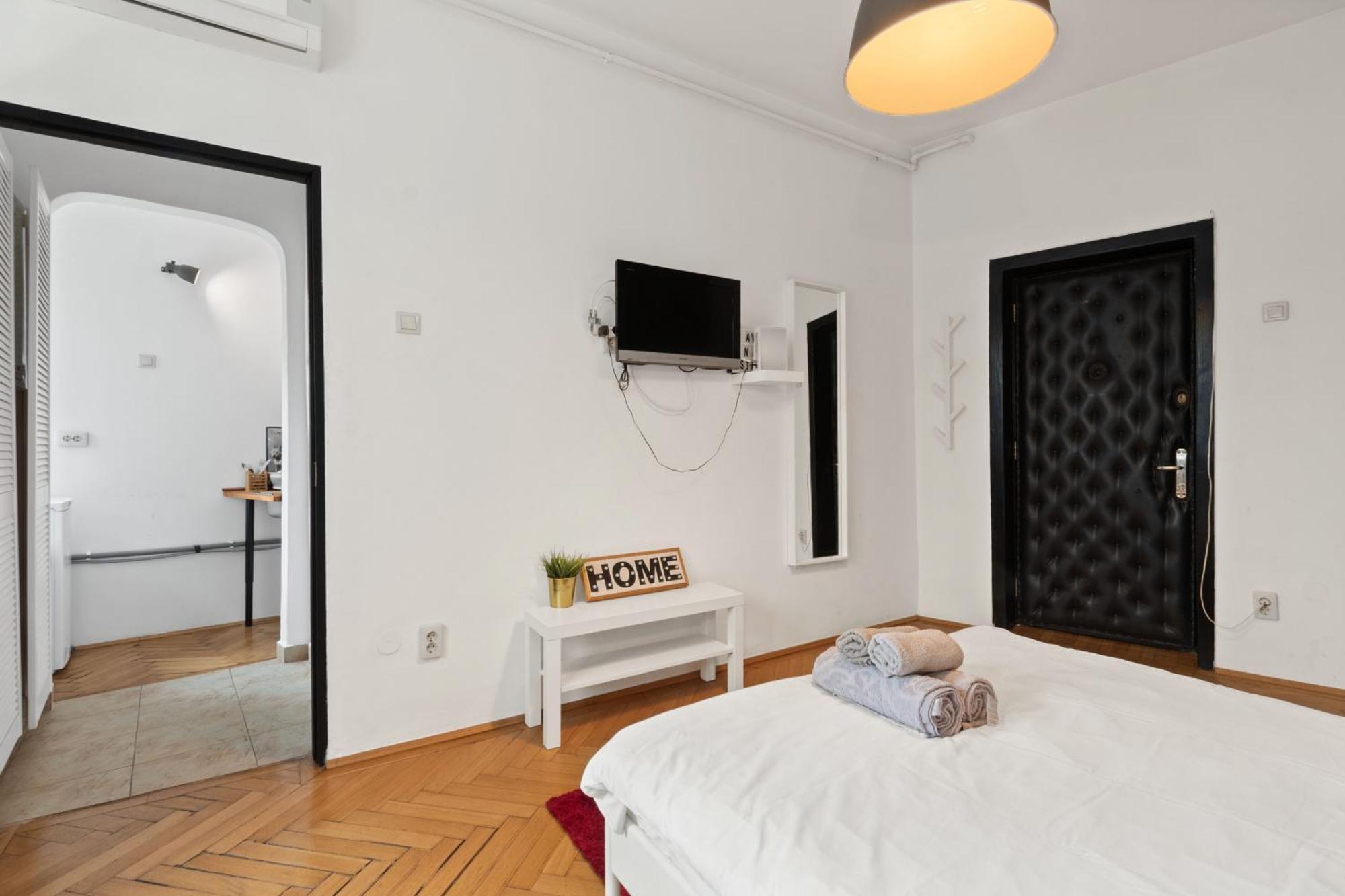 Appartamento Old Town Studio 23B Bucarest Esterno foto